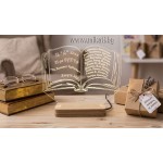 Светеща книга с гравирани имена на ученици Светеща книга с гравирани имена на ученици